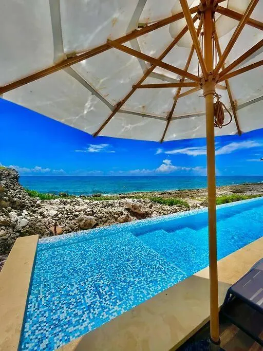 Tulum Oceanfront Condo With 24Hr Pool Akumal